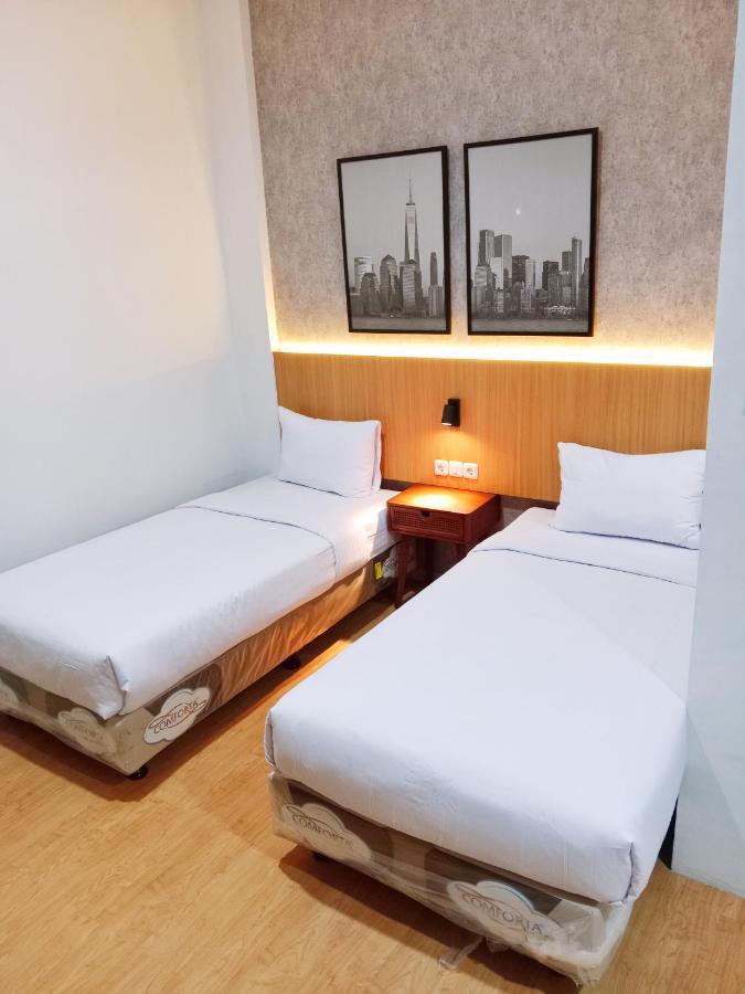 Andita Syariah Hotel Surabaja Zewnętrze zdjęcie