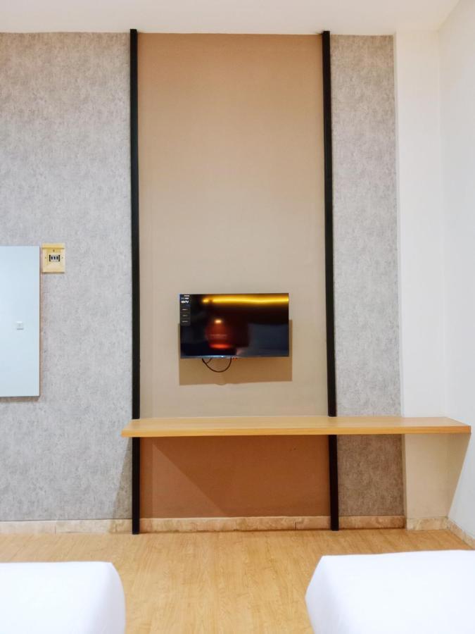 Andita Syariah Hotel Surabaja Zewnętrze zdjęcie