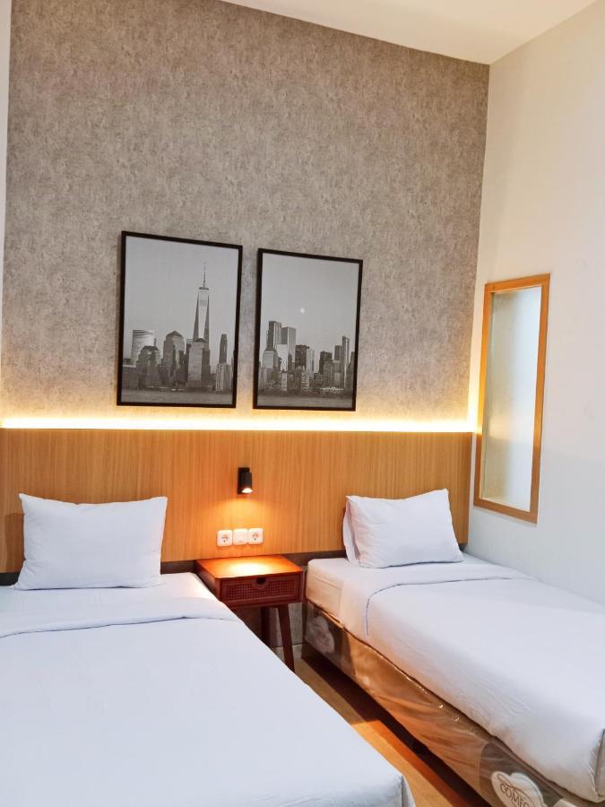 Andita Syariah Hotel Surabaja Zewnętrze zdjęcie