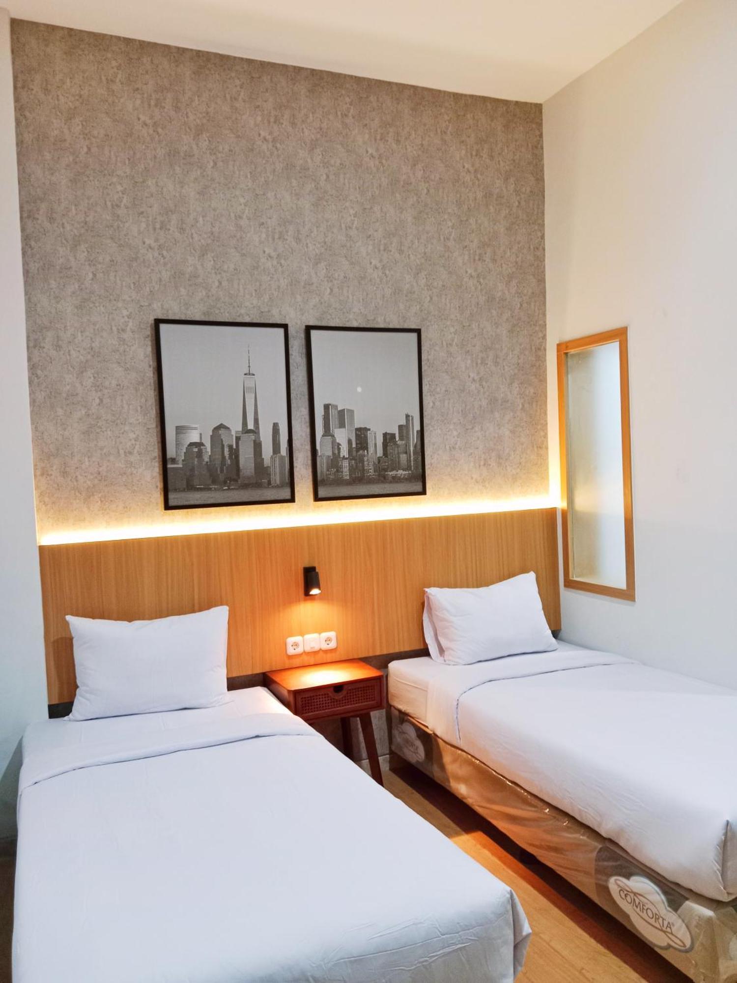 Andita Syariah Hotel Surabaja Zewnętrze zdjęcie